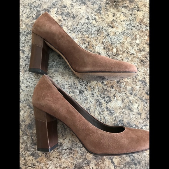 Banana Republic Shoes - Banana Republic heels